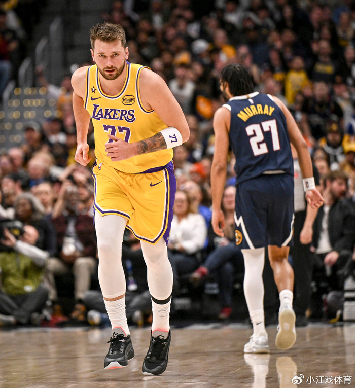 竞技宝 竞技宝官网 官方测速站-湖人逆转掘金！东契奇轰38+13+10罚球致胜 拒绝掉到附加赛区|詹姆斯|丹佛掘金队|洛杉矶湖人队|卢卡-东契奇|篮板_新浪体育_新浪新闻