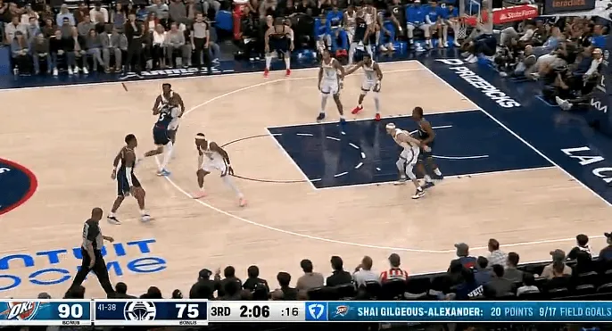 竞技宝 竞技宝官网 官方测速站-轻轻松松！亚历山大三分投进拿20分，已经连续140场拿到20+